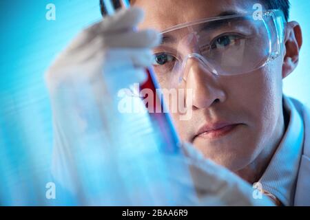 Wissenschaftler des Laborexperiments Stockfoto