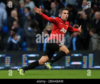 Robin Van Persie von Manchester United feiert das dritte Tor seiner Seite Stockfoto