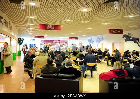 Ein Blick auf die Rennrodler im Coffee Park im Sandown Park. Stockfoto