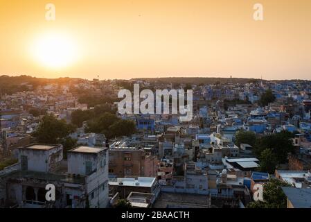 Jodhpur, die blaue Stadt bei Sonnenuntergang Stockfoto