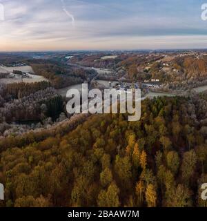 Panoramablick auf den Altenberger Dom, Deutschland. Drone Fotografie. Stockfoto