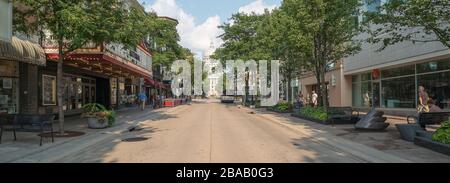 Kino und Geschäfte in der State Street, Madison, Dane County, Wisconsin, USA Stockfoto