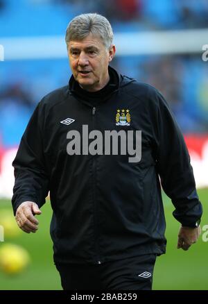 Manchester City Assistentenmanager Brian Kidd vor dem Spiel Stockfoto