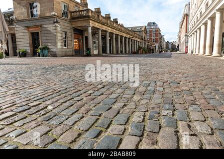 London - England - 21032020 - Covent Garden - Leere Straßen, während Corona Virus London trifft und viele Unternehmen zwingt, geschlossen zu werden oder einen reduzierten Service anzubieten - Fotograf: Brian Duffy Stockfoto