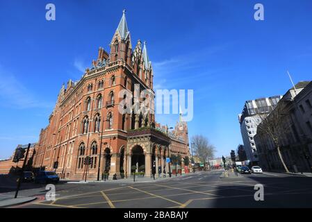 Verlassen der Euston Road im Coronavirus März 2020 in London, Großbritannien Stockfoto