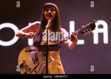 28 Oktubre 2017. Mon Laferte , Cantante chilena durante su concierto en el Festival Tecate Sonoro. (Foto: Luis Gutierrez /NortePhoto.com) Stockfoto