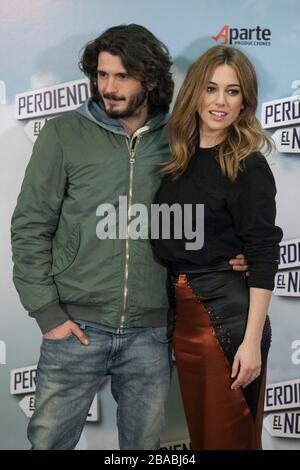 Schauspieler Yon Gonzalez und Schauspielerin Blanca Suarez darstellen, während "Perdiendo El Norte" Filmvorführung photocall in Madrid, Spanien. März 03, 2015. (ALTERPHOT Stockfoto