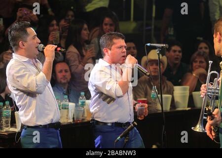 La Arrolladora Banda El Limón en el Palenque de la expongan 2013, el 16 de mayo del 2013. ©Nortephoto Stockfoto