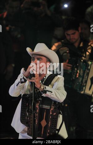 Tito Torbellino durante su concierto en el Palenque de la ExpoGan el 27 de abril 2013 en Hermosillo Sonora. . * Foto:©LuisGutierrez* Stockfoto