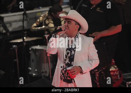 Tito Torbellino durante su concierto en el Palenque de la ExpoGan el 27 de abril 2013 en Hermosillo Sonora. . * Foto:©LuisGutierrez* Stockfoto