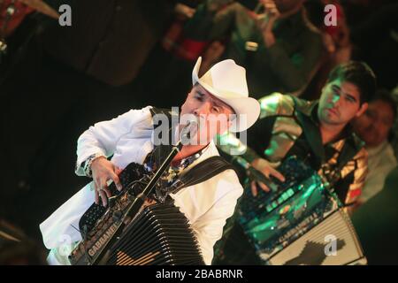 Tito Torbellino durante su concierto en el Palenque de la ExpoGan el 27 de abril 2013 en Hermosillo Sonora. . * Foto:©LuisGutierrez* Stockfoto