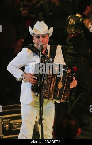 Tito Torbellino durante su concierto en el Palenque de la ExpoGan el 27 de abril 2013 en Hermosillo Sonora. . * Foto:©LuisGutierrez* Stockfoto