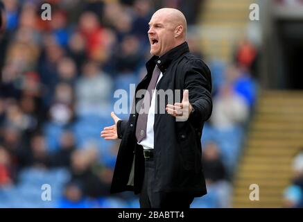 Burnley-Manager Sean Dyche an der Seitenlinie in der Premier League-Spiel im Turf Moor, Burnley. Stockfoto