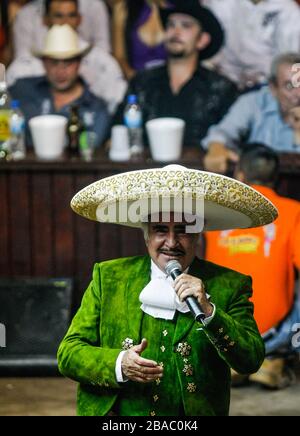 Vicente Fernández en el palenque de la Expo Gan Sonora. Mai 2009. Stockfoto