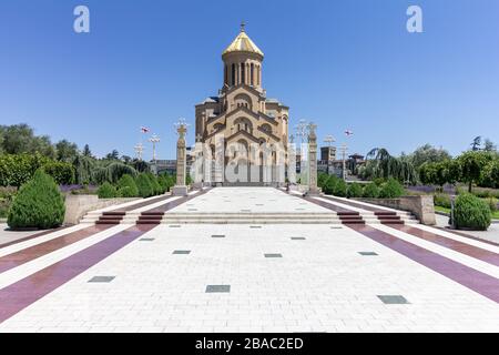 Die Dreifaltigkeitskathedrale von Tblisi ist die wichtigste georgisch-orthodoxe Kathedrale Stockfoto