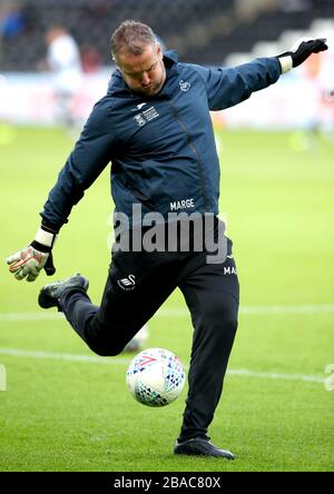 Swansea City Goalkeeping Coach Martyn Margetson beim Vorkampf vor Spielbeginn Stockfoto