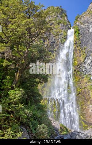 Devils Punchbowl Falls am Arthurs Pass Stockfoto