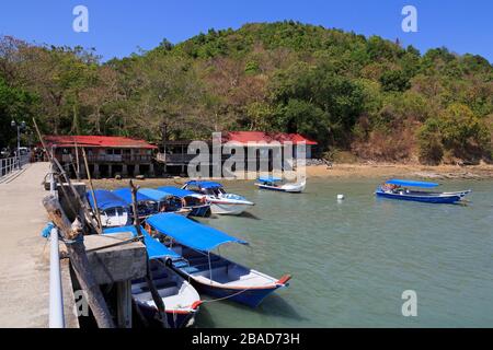 Fischerboote in Porto Malai, Chenang City, Langkawi Island, Malaysia, Asien Stockfoto