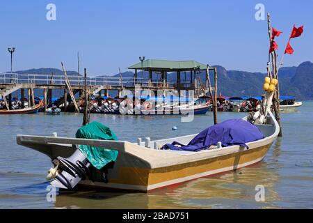 Fischerboote in Porto Malai, Chenang City, Langkawi Island, Malaysia, Asien Stockfoto