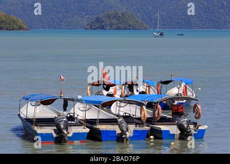 Fischerboote in Porto Malai, Chenang City, Langkawi Island, Malaysia, Asien Stockfoto