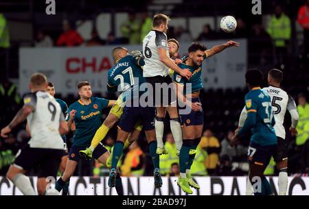 Matt Clarke von Derby County erzielt das erste Tor seiner Seite Stockfoto