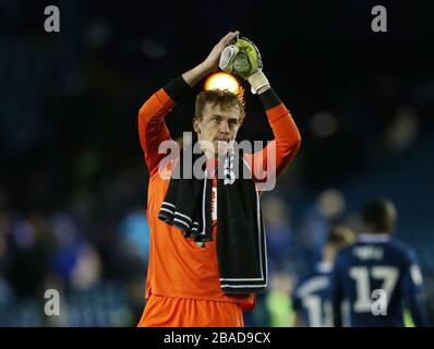 Blackburn Rovers Torhüter Christian Walton lobt seine Fans während des Sky Bet Championship Matches in Hillsborough Stockfoto