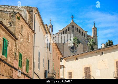 Pfarrkirche der Verklärung des Herrn - Transfiguracio del Senyor - im Dorf Arta, Mallorca, Spanien Stockfoto