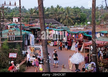 Berühmter wöchentlicher Flohmarkt in Anjuna, Goa, Indien Stockfoto