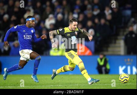 Southamptons Danny ings (rechts) erzielt sein zweites Tor Stockfoto