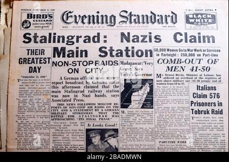 'Stalingrad: Die Nazi-behaupten die Hauptstation' 15. September 1942 Titelseite britische Abend-Standardzeitung Schlagzeilen in London England Großbritannien Stockfoto