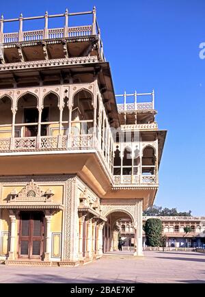 Mubarak-Mahal-Gebäude im Stadtpalast, auch bekannt als Chandra Mahal, Jaipur, Rajasthan, Indien. Stockfoto