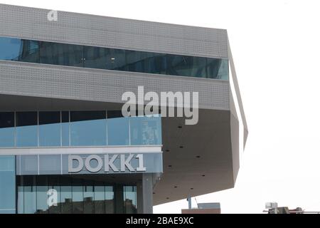 Aarhus, Dänemark - 24. märz 2020: Urban mediaspace genannt auch Dokk1 ist ein Multimedia-Haus mit der größten öffentlichen Bibliothek und dem Hafenviertel in skandinavien Stockfoto