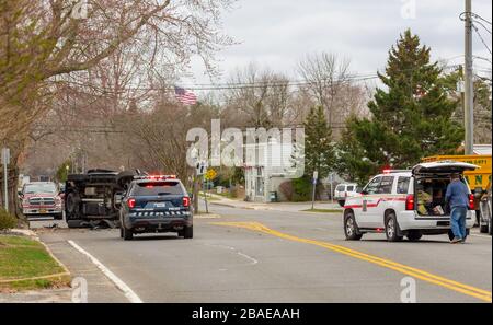 Unfall mit Kraftfahrzeugen auf 114 in Shelter Island, NY Stockfoto