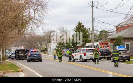 Unfall mit Kraftfahrzeugen auf 114 in Shelter Island, NY Stockfoto