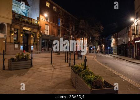 Leerer Hockley an einem Samstagabend während der Coronavirus COVID 19-Pandemie, März 2020 Nottinghamshire England UK Stockfoto