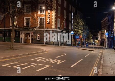 Leerer Hockley an einem Samstagabend während der Coronavirus COVID 19-Pandemie, März 2020 Nottinghamshire England UK Stockfoto