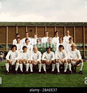 Leeds United, Team Group 1972-73 Back Row L-R: Trevor Cherry, Paul Madeley, Mick Jones, Roy Ellam, Joe Jordan, Jack Charton Middle Row: Paul Reaney, Chris Galvin, David Harvey, Gary Sprake, Norman Hunter, Allan Clarke Front Row: Peter Lorimer, Johnny Giles, Billy Bremner Stockfoto