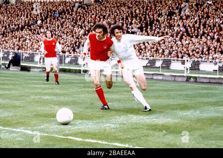 Peter Story Arsenal hält Eddie Gray Leeds United ab Stockfoto