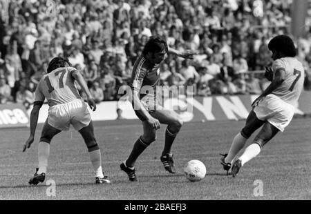 l-r Cesar 'Carpegiani' (Brasilien), Kazimierz Deyna (Polen), Jairzinho (Brasilien). Stockfoto