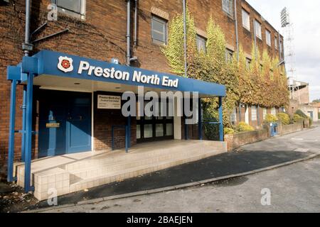 Außenansicht von Deepdale, der Heimat von Preston North End Stockfoto