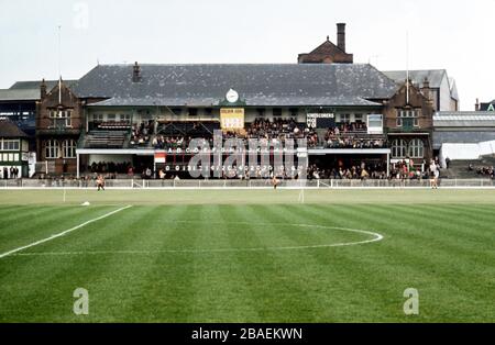 Allgemeiner Blick auf den Pavillon in der Bramall Lane, der sowohl von Sheffield United als auch von Yorkshire CCC genutzt wird Stockfoto