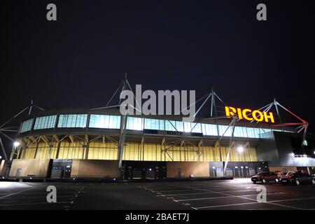 Ein allgemeiner Blick auf die Ricoh Arena in der Nacht, die Heimat von Coventry City Stockfoto