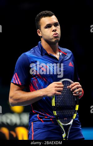 Frankreichs Jo Wilfried Tsonga im Einsatz gegen Serbiens Novak Djokovic Stockfoto