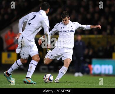 Der von Tottenham Hotspur gestandene Gareth Bale erzielt das Eröffnungsziel des Spiels gegen Norwich City Stockfoto