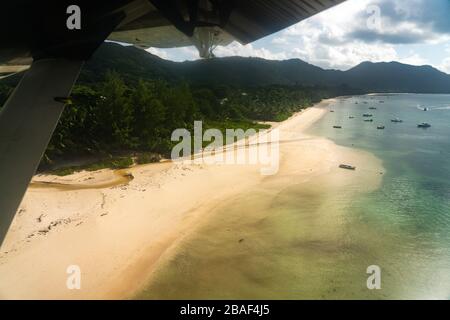 Seychelles Mahe: Januar 2020: Seychelles Plan von Mahe Island zur Praslin Island Stockfoto