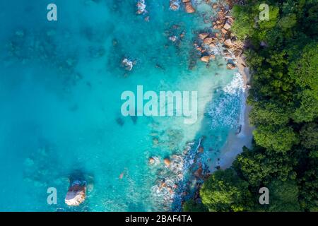 Anse Lazio Strandansicht auf der Insel Praslin auf den Seychellen Stockfoto