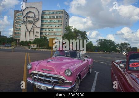 53 Chevy vor Fidel, Plaza de la Revolucion, Havanna, Kuba Stockfoto