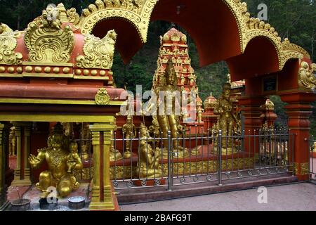 Eingang Torbogen des Seetha Amman Tempels in Nuwara Eliya Stockfoto