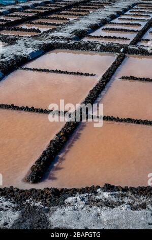 Reiseziel südlich der Insel La Palma, salinas de Fuencaliente, natürliche Salzgewinnung auf den Kanarischen Inseln, Spanien Stockfoto