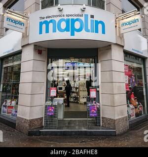 Maplin Electronic Store, London. Das Flagshipstore für den inzwischen bankrotten Elektroeinzelhändler im Londoner West End nahe der Oxford Street. Stockfoto